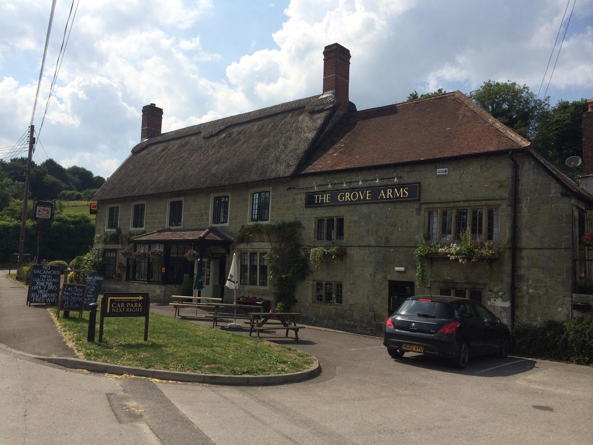 Apartamento The Grove Arms Shaftesbury Exterior foto