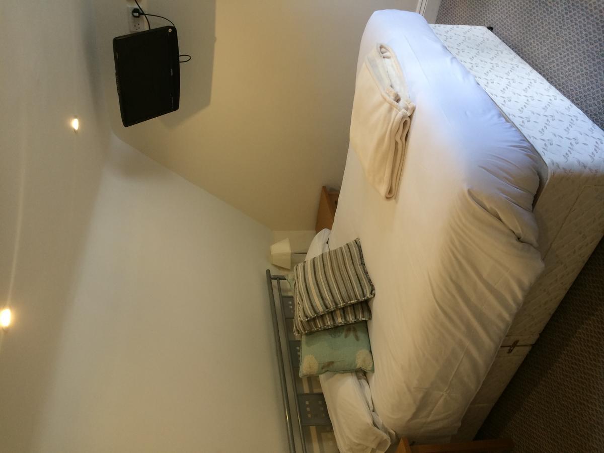 Apartamento The Grove Arms Shaftesbury Exterior foto